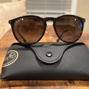 Polarized  chromance Rayban sunglasses.